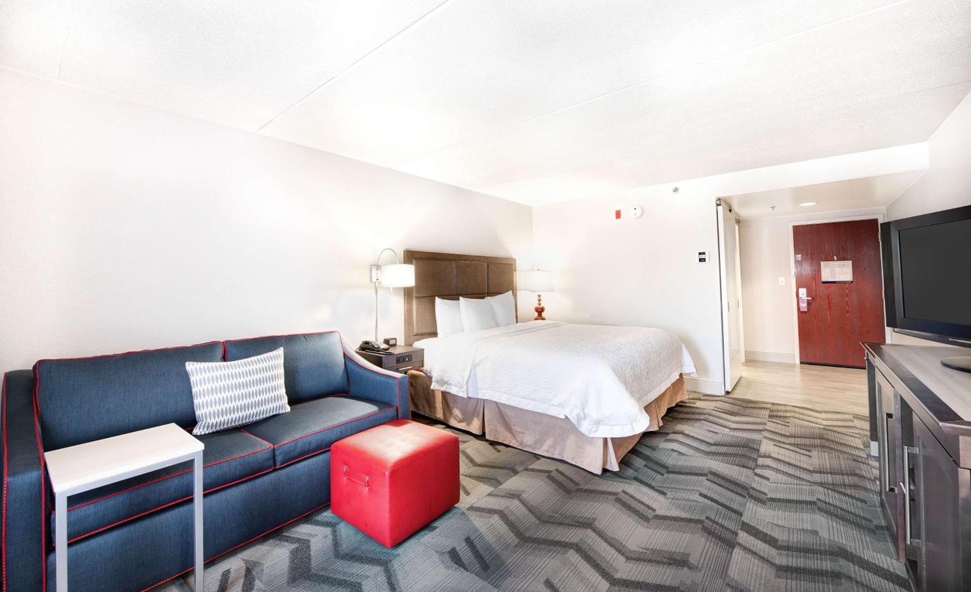 Hampton Inn & Suites Atlanta-Galleria Смирна Экстерьер фото
